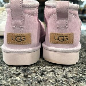 Light purple mini Uggs